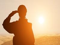 Image of a soldier saluting Image of a soldier saluting