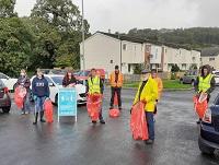 Image of a group of litter pickers
