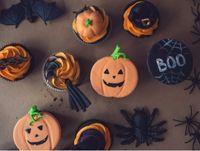 Image of some Halloween cakes and biscuits