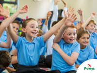 Image of a group of primary school learners in a classroom